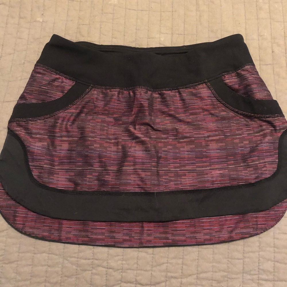 Lululon skort - size 6